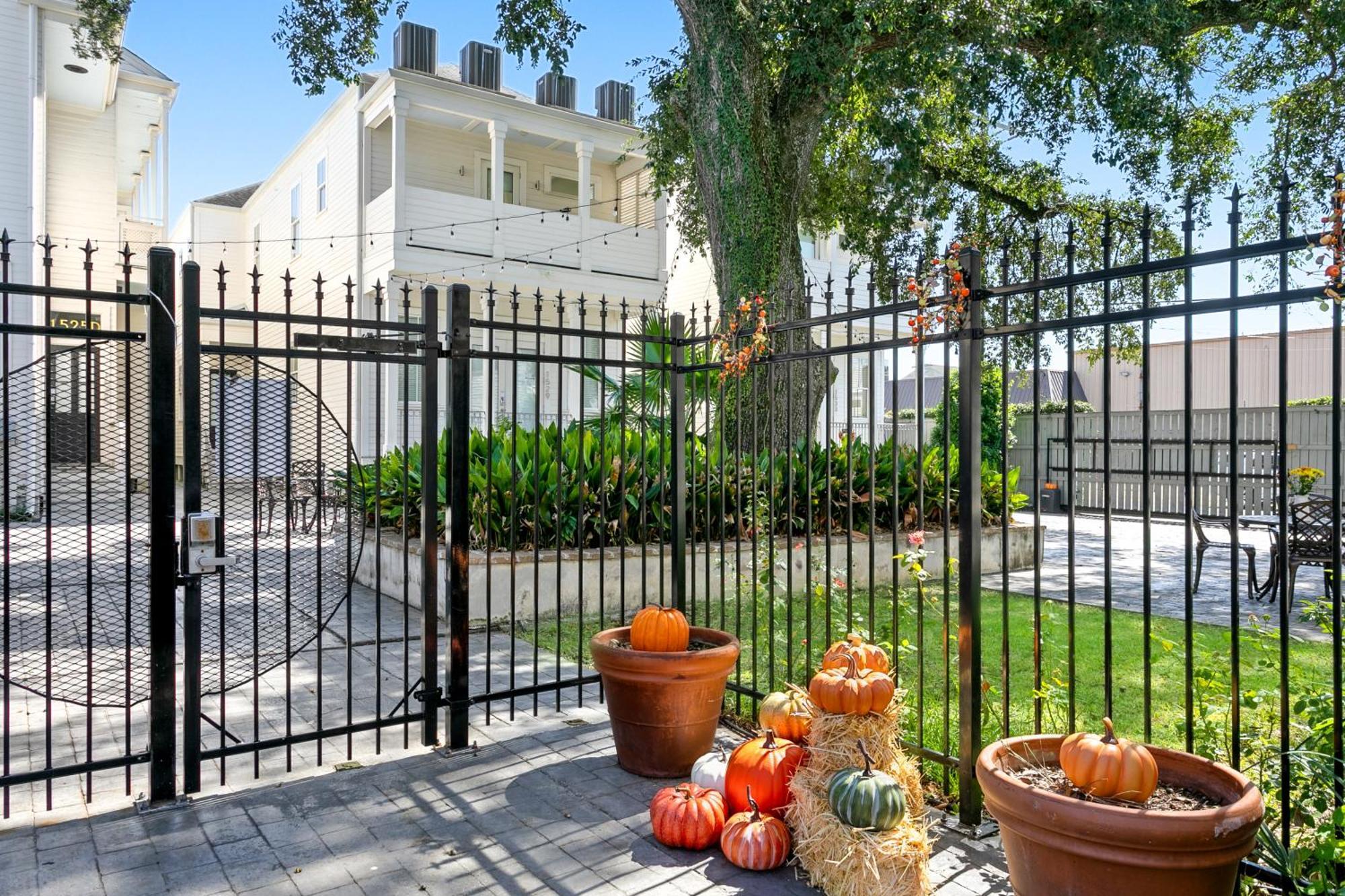 Hosteeva 3 Bedroom Cottage Close To St Charles 5 M Ride To Fq نيو أورلينز المظهر الخارجي الصورة